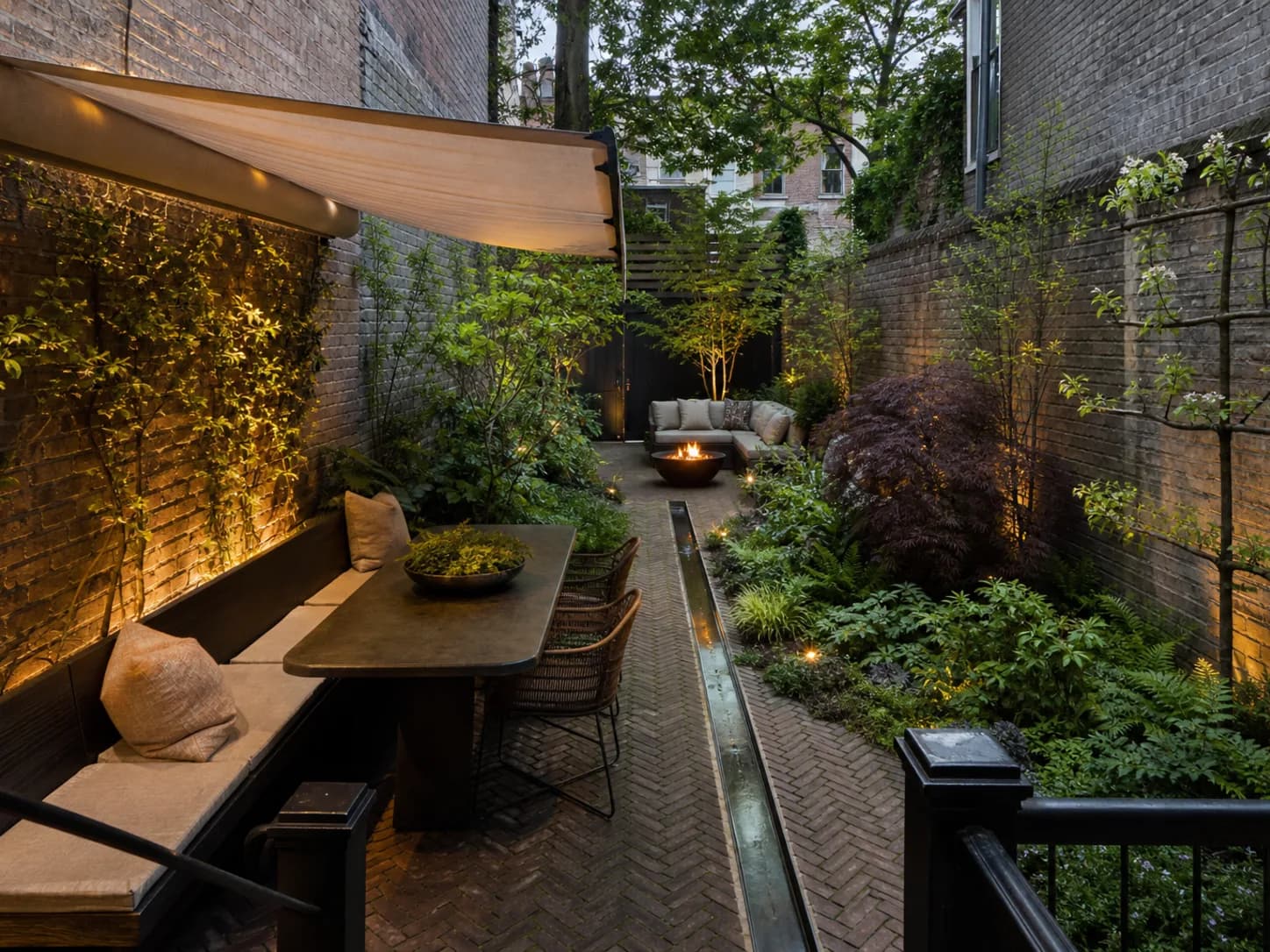Contemporary Outdoor Room garden design — gardens